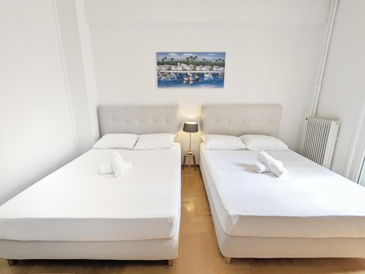 Victroria Grand Palace Apartment เอเธนส์ ภายนอก รูปภาพ