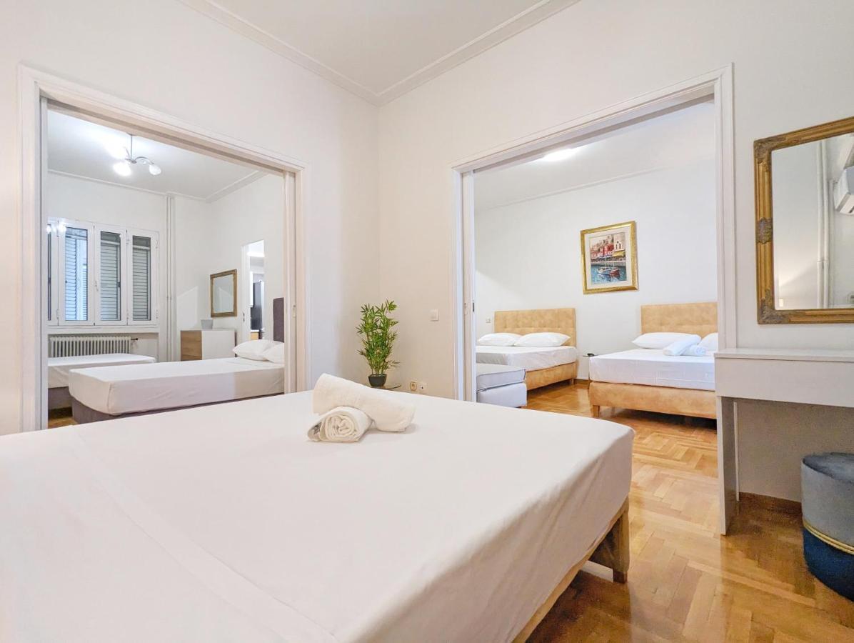 Victroria Grand Palace Apartment เอเธนส์ ภายนอก รูปภาพ