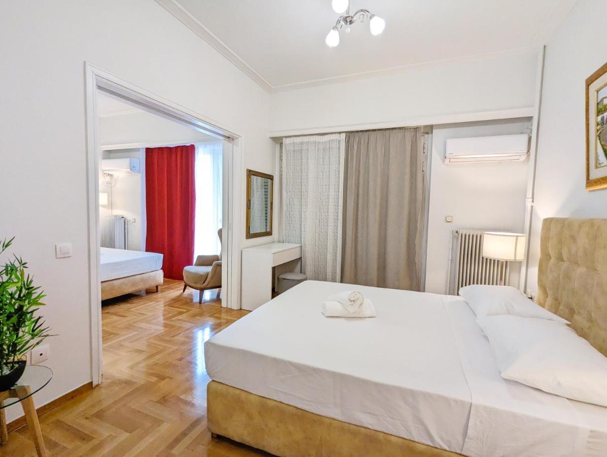 Victroria Grand Palace Apartment เอเธนส์ ภายนอก รูปภาพ